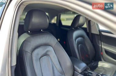 Седан Audi A4 2013 в Львове