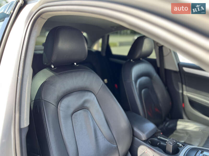 Седан Audi A4 2013 в Львові