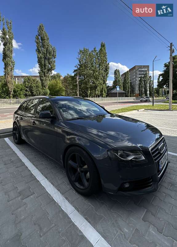 Универсал Audi A4 2009 в Вараше