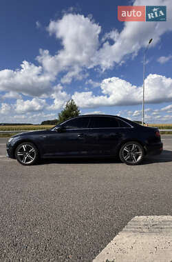 Седан Audi A4 2017 в 