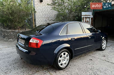 Седан Audi A4 2004 в 