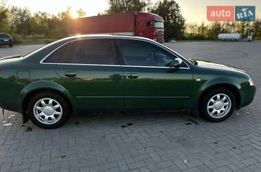 Седан Audi A4 2001 в 