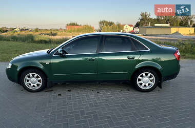 Седан Audi A4 2001 в 