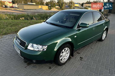 Седан Audi A4 2001 в 