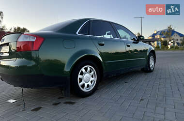 Седан Audi A4 2001 в 