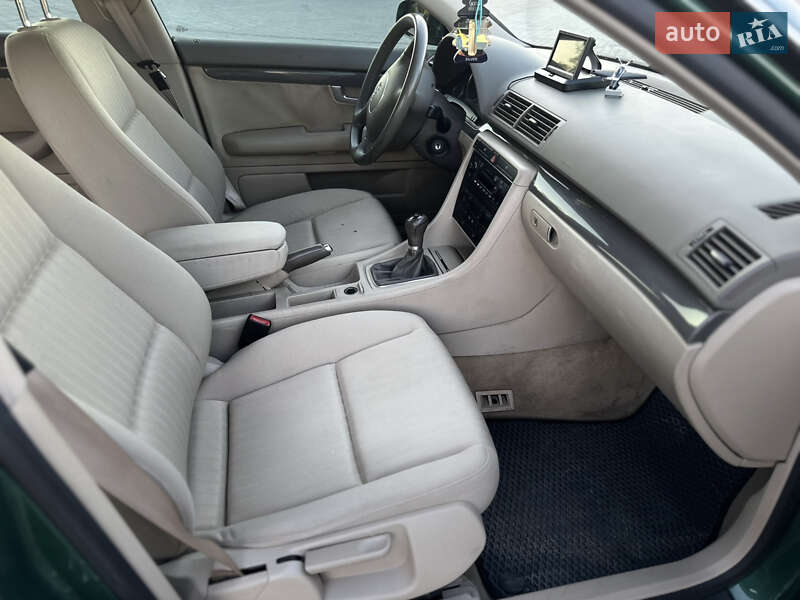 Седан Audi A4 2001 в Львове