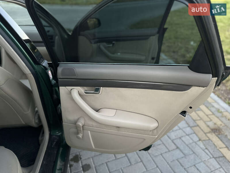 Седан Audi A4 2001 в Львове