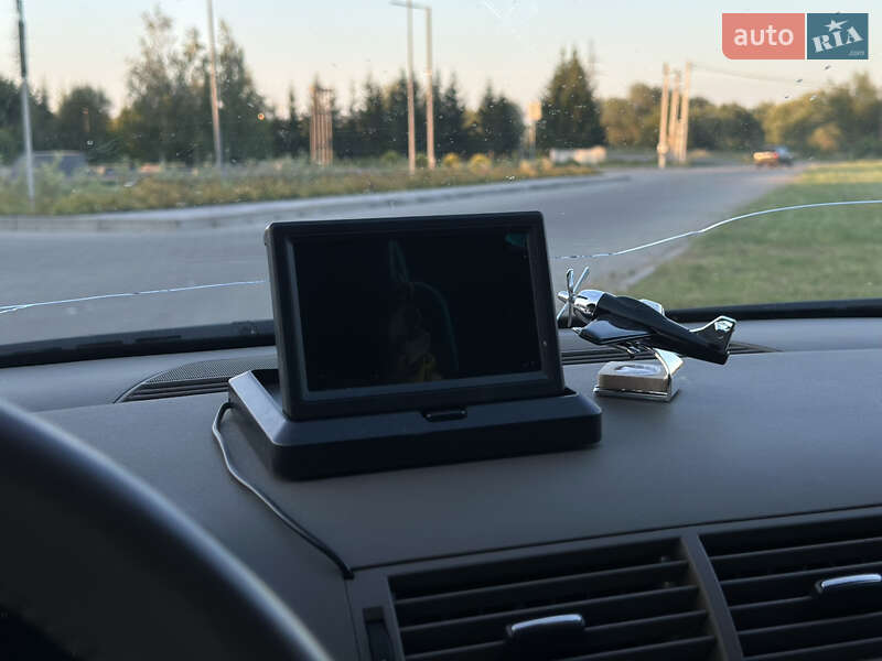 Седан Audi A4 2001 в Львове