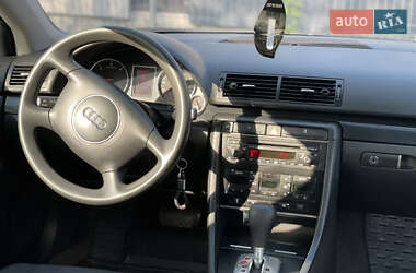 Универсал Audi A4 2002 в 