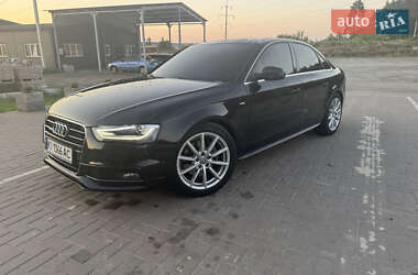 Седан Audi A4 2014 в 