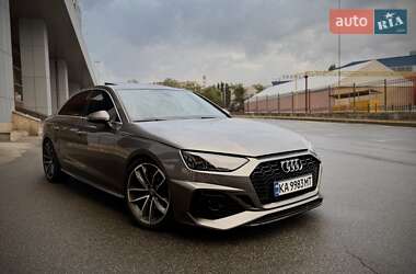 Седан Audi A4 2020 в 