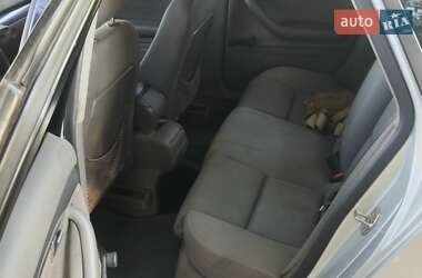 Седан Audi A4 2002 в Глухові