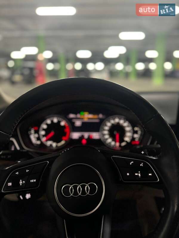 Седан Audi A4 2020 в Киеве