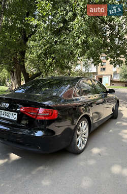 Седан Audi A4 2012 в 