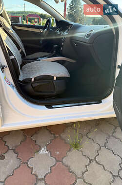 Седан Audi A4 2014 в 