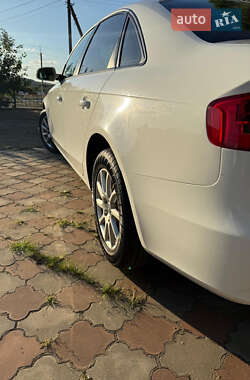 Седан Audi A4 2014 в 