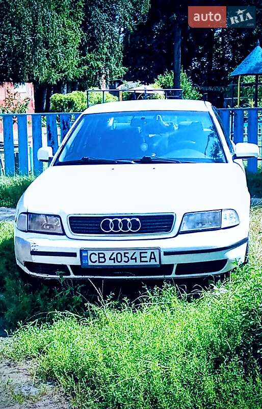 Седан Audi A4 1996 в 