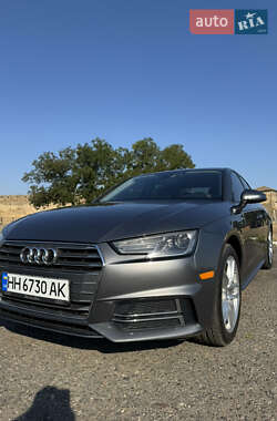 Седан Audi A4 2017 в 