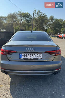 Седан Audi A4 2017 в 