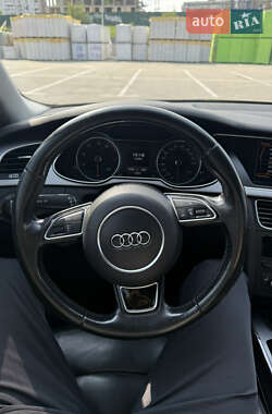 Седан Audi A4 2014 в Киеве