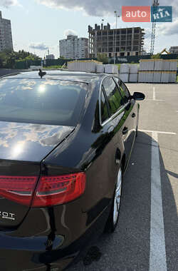 Седан Audi A4 2014 в 