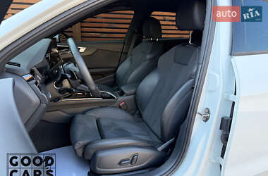 Седан Audi A4 2021 в 