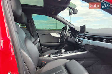 Седан Audi A4 2017 в 