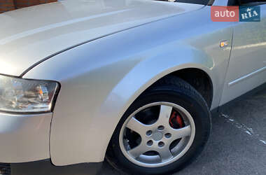 Седан Audi A4 2002 в 