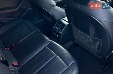 Седан Audi A4 2020 в 