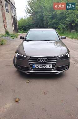Audi A4 2014