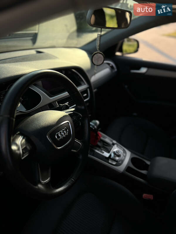 Универсал Audi A4 2012 в Львове