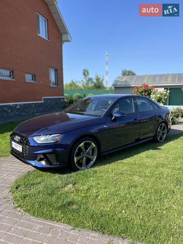Седан Audi A4 2024 в 
