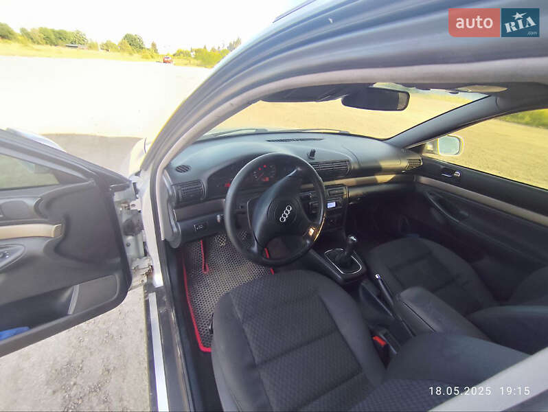Универсал Audi A4 2001 в Борщеве фото 12 Универсал Audi A4 2001 в Борщеве