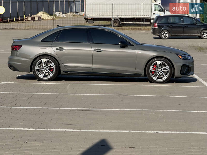 Седан Audi A4 2023 в Киеве