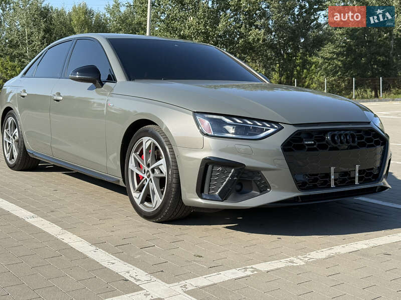 Седан Audi A4 2023 в Киеве