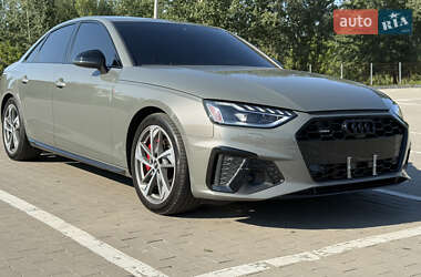 Седан Audi A4 2023 в 