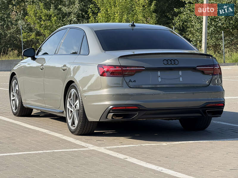 Седан Audi A4 2023 в Киеве
