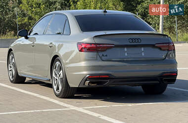 Седан Audi A4 2023 в 