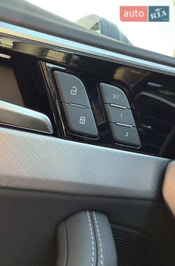 Седан Audi A4 2023 в 