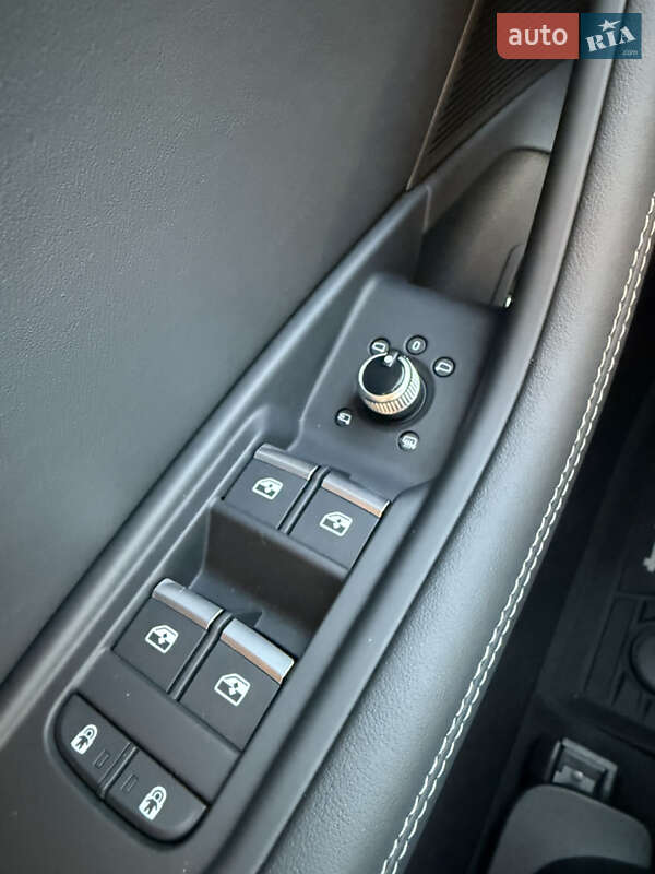 Седан Audi A4 2023 в Киеве