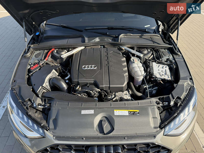 Седан Audi A4 2023 в Киеве
