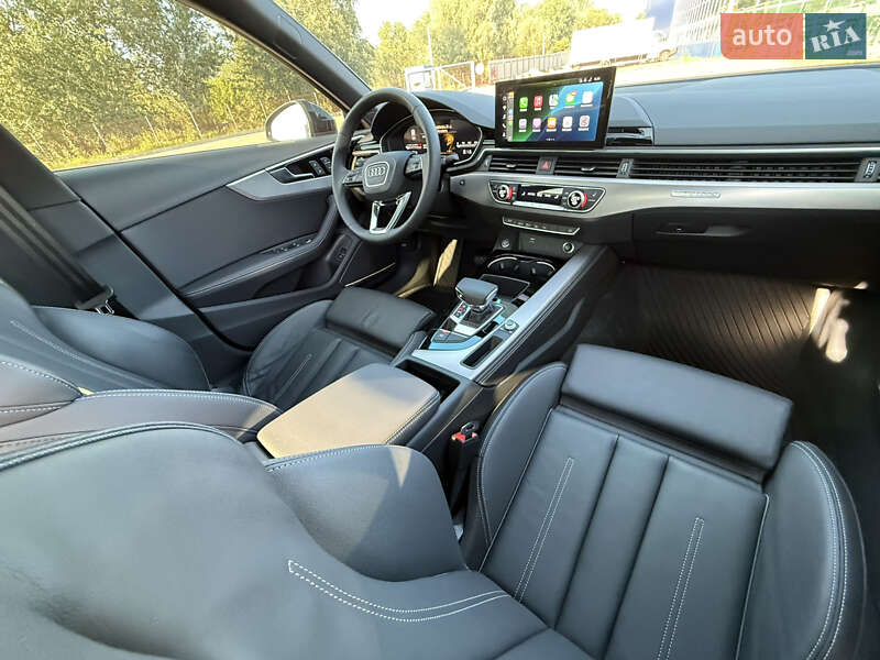 Седан Audi A4 2023 в Киеве