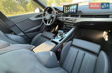 Седан Audi A4 2023 в 