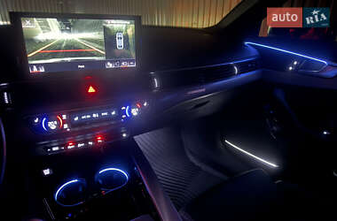 Седан Audi A4 2023 в 