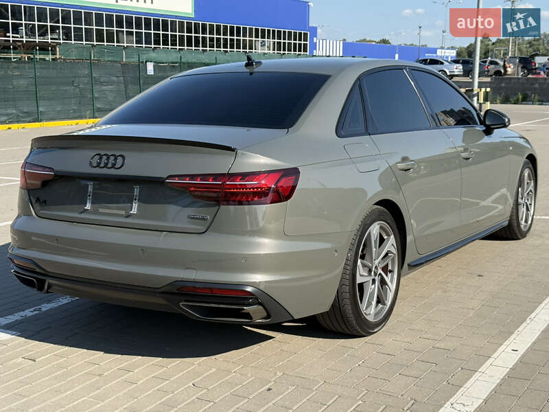 Седан Audi A4 2023 в Киеве