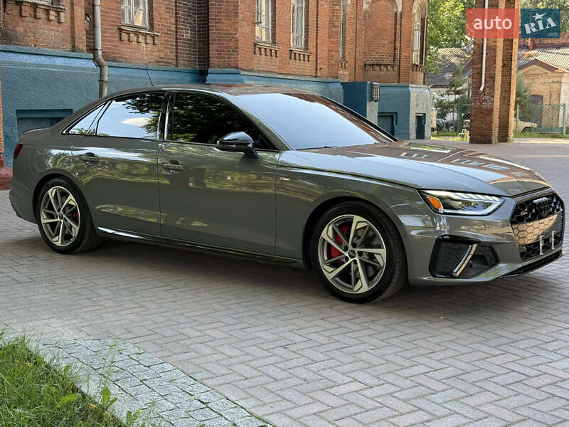 Седан Audi A4 2023 в Киеве