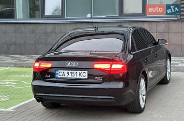 Седан Audi A4 2012 в 