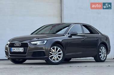 Седан Audi A4 2016 в 