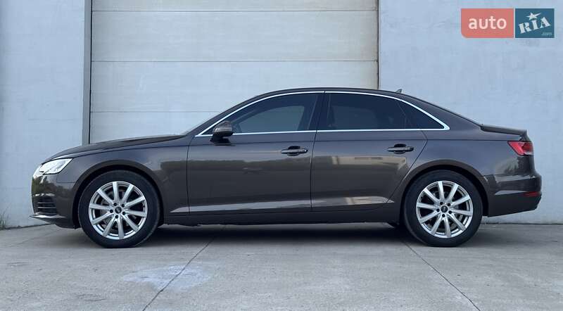 Седан Audi A4 2016 в Сарнах