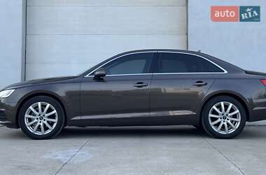 Седан Audi A4 2016 в 